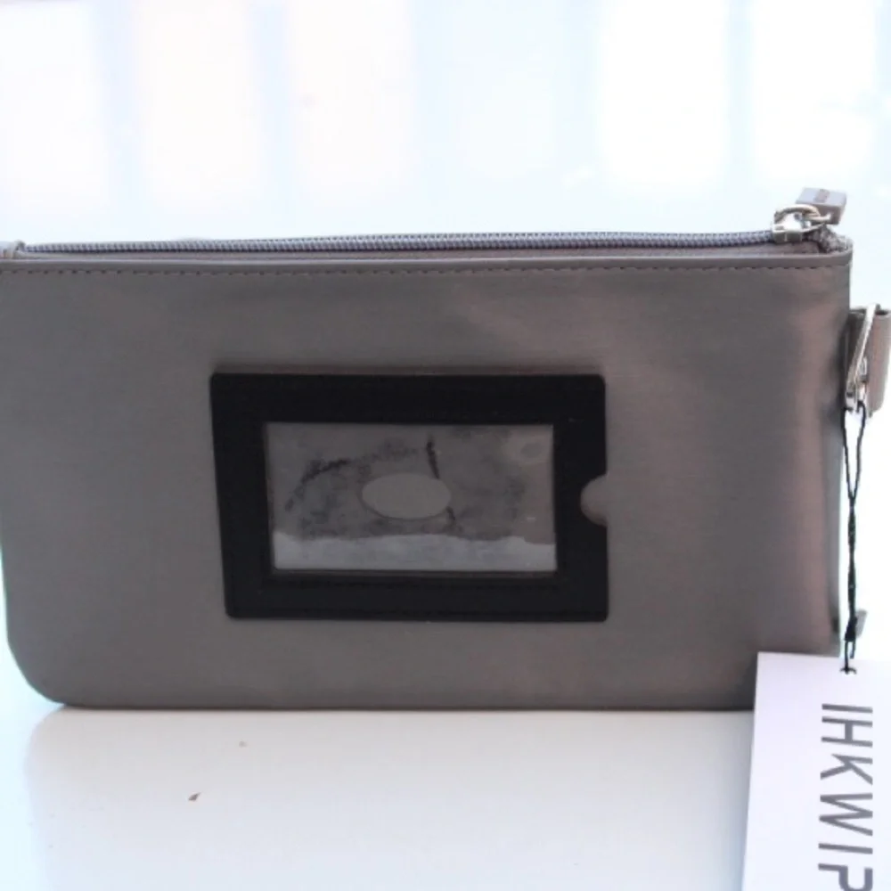 NWT IHKWIP clutch
